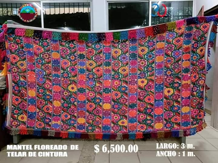 MANTEL FLOREADO DE TELAR DE CINTURA