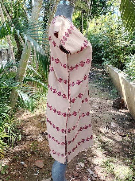 ( VENDIDO )HUIPIL DE DOS LIENZO COLOR CAFE Y VINO.