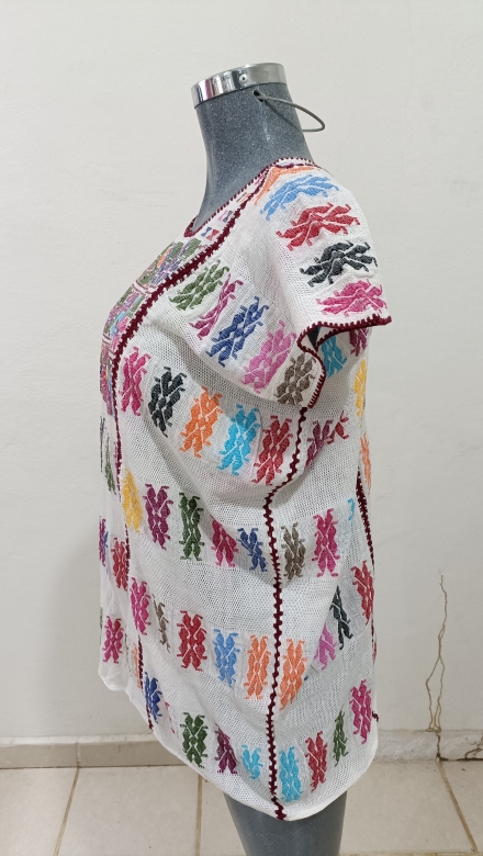 BLUSA BLANCA DE TRES LIENZO UNION VINO TECNICA DE GASA