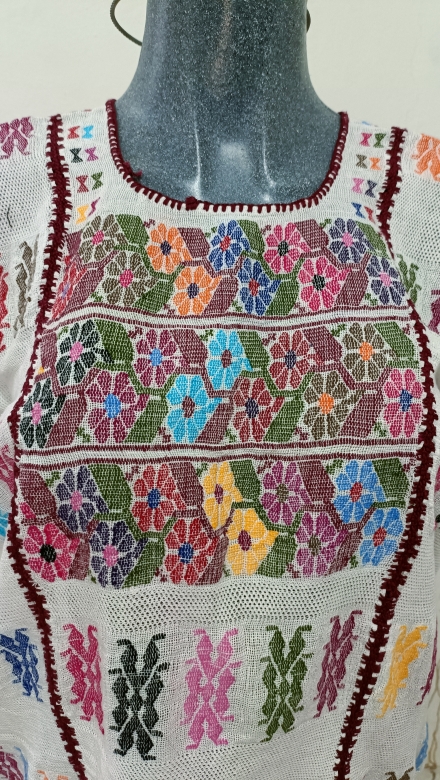 BLUSA BLANCA DE TRES LIENZO UNION VINO TECNICA DE GASA