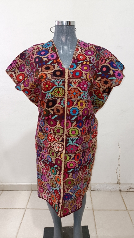 HUIPIL DE DOS LIENZO COLOR VINO UNION BEIGE TECNICA DE GASA