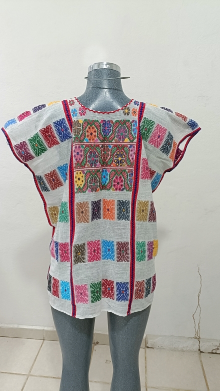 BLUSON BLANCO DE TRES LIENZO UNION ROJO Y AZUL TECNICA DE GASA FINA